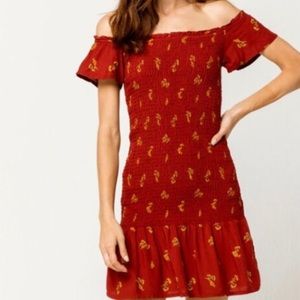 Tilly’s Sky and Sparrow smocked mini dress EUC